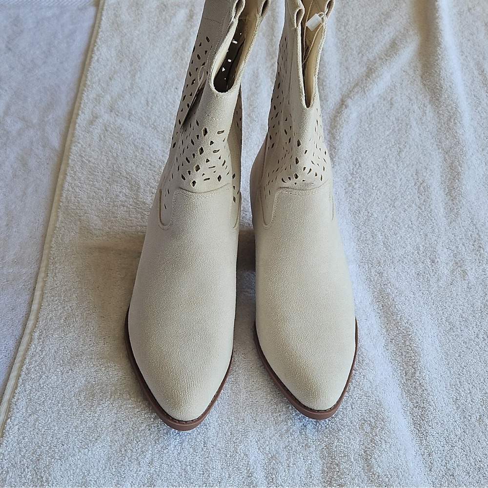 J.Adams Shoes Saloon White Denim Chelsea Bootie Pointed Toe Women 7